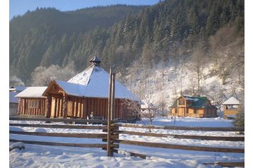 Ukraine Privát Verchnij Jaseniv, Exterior